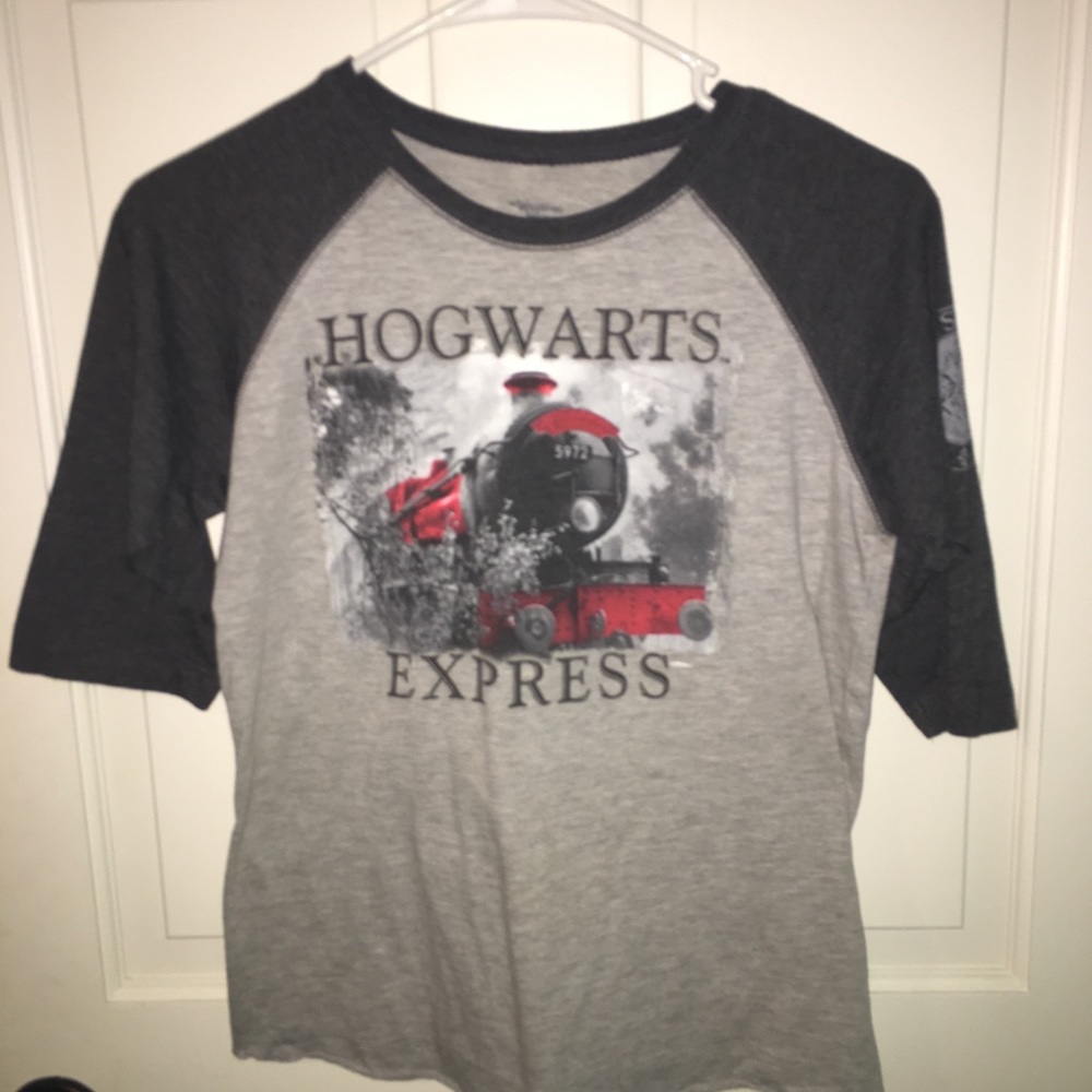 Hogwarts women’s tee